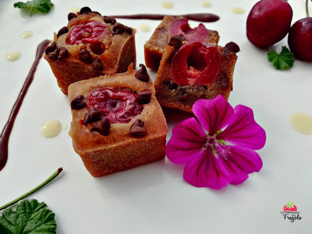 mini-muffin-ciliegie-e-cioccolato